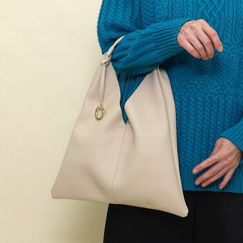 リングチャーム付トライアングル ワンショルダー バッグ COOCO 送料無料 即日発送-15