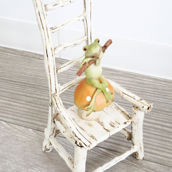 ディスプレイとしてかわいい 置物 オブジェ カエル＆チェアー 笛 送料無料-4