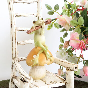ディスプレイとしてかわいい 置物 オブジェ カエル＆チェアー 笛 送料無料-7