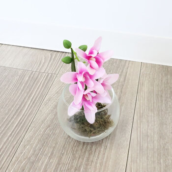 花瓶 モダンテイスト ガラス花瓶 グラスアート ピンクフラワー 造花付き　幅7cm高さ9cm奥行7cm 3個セット 送料無料-2