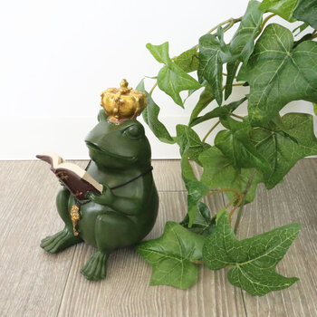 置物 オブジェ カエル 殿様カエルが本を読んでいるかわいい置物 送料無料-4