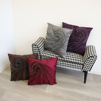 肌触りの良い逸品 スクエアローズクッション パープル 送料無料-9