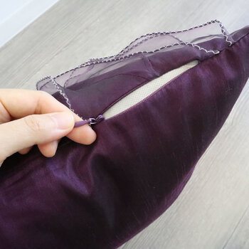 肌触りの良い逸品 スクエアローズクッション パープル 送料無料-6