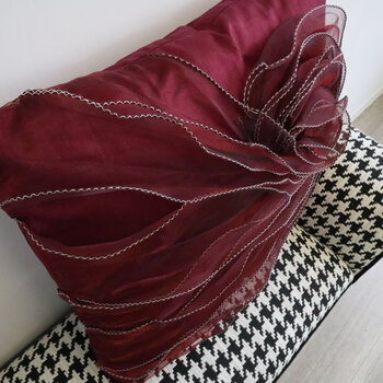 肌触りの良い逸品 スクエアローズクッション ワインレッド 送料無料-7