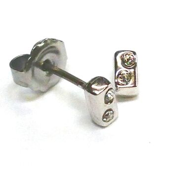 日本製 長四角 チタンポストピアス １ペア高品質クリスタル使用 Pi 2206D 送料無料 即日発送-1