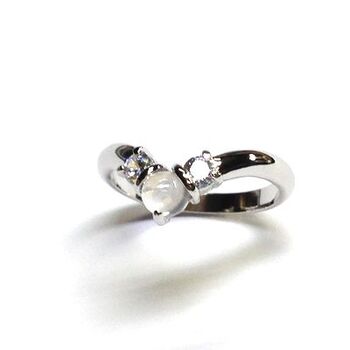 日本製 ムーンストーン＆キュービック ＳＩＬＶＥＲ９２５指が細く長く見えるV字リング SR 3927 送料無料 即日発送-6