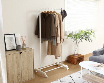インテリアニ馴染むハンガーラックAURA スリム 送料無料-9